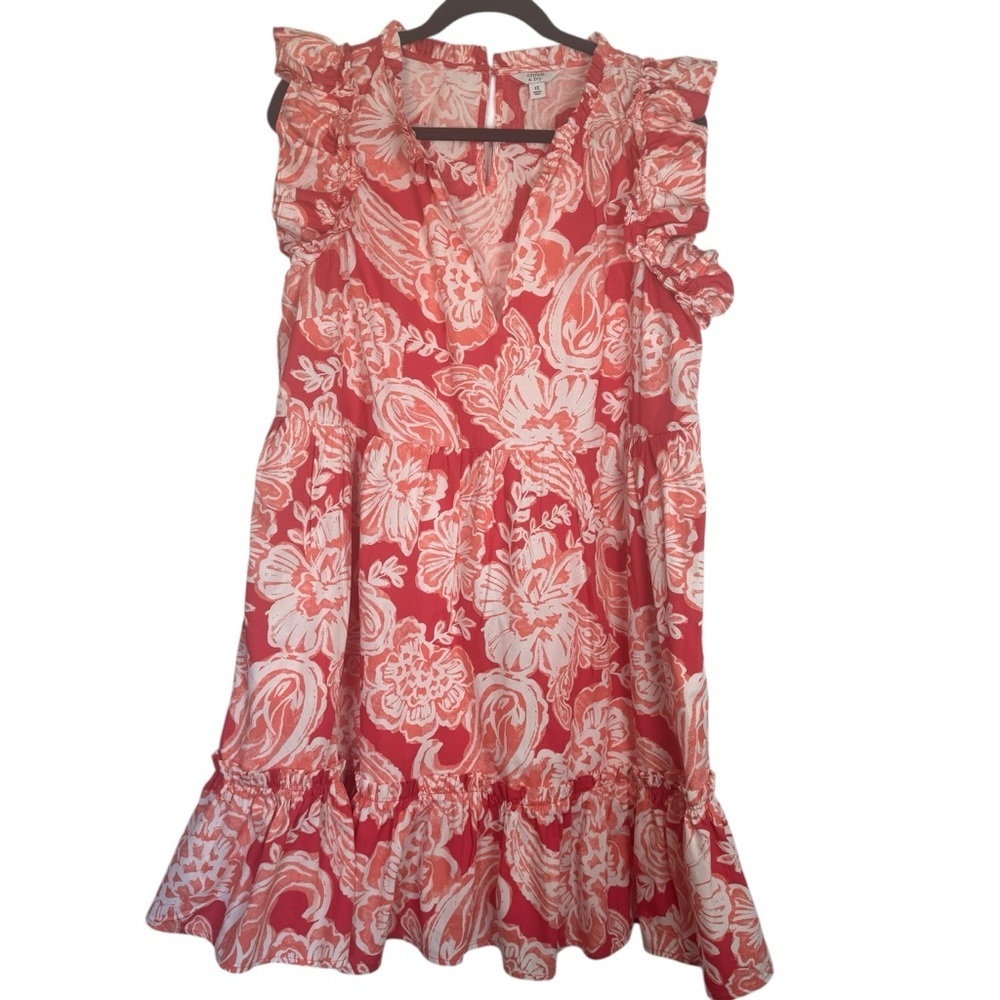 Crown & Ivy Coral and White Paisley Floral Flutter Sleeve Mini 1X Dress - Picture 5 of 8
